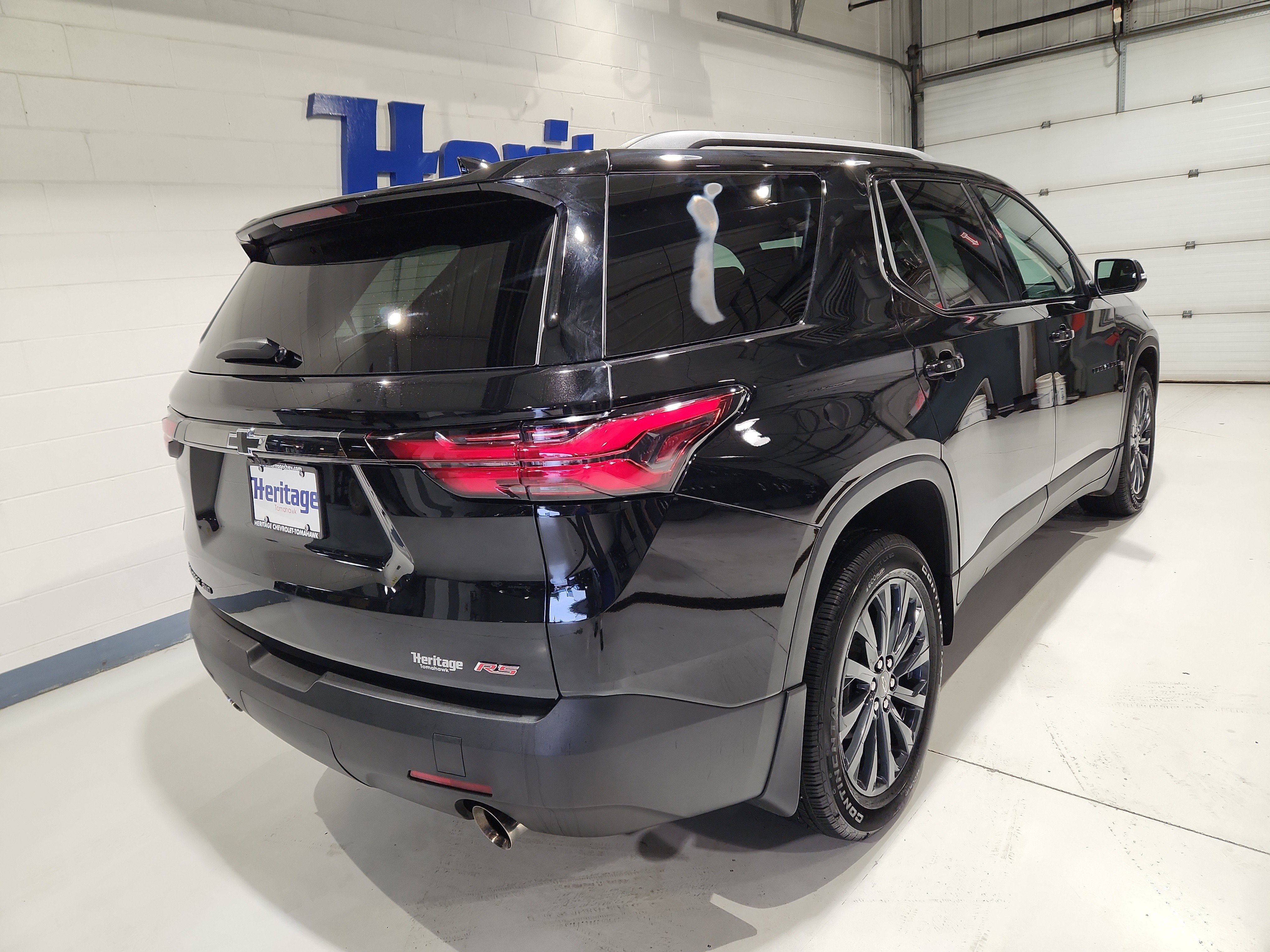 Certified 2023 Chevrolet Traverse RS image 31