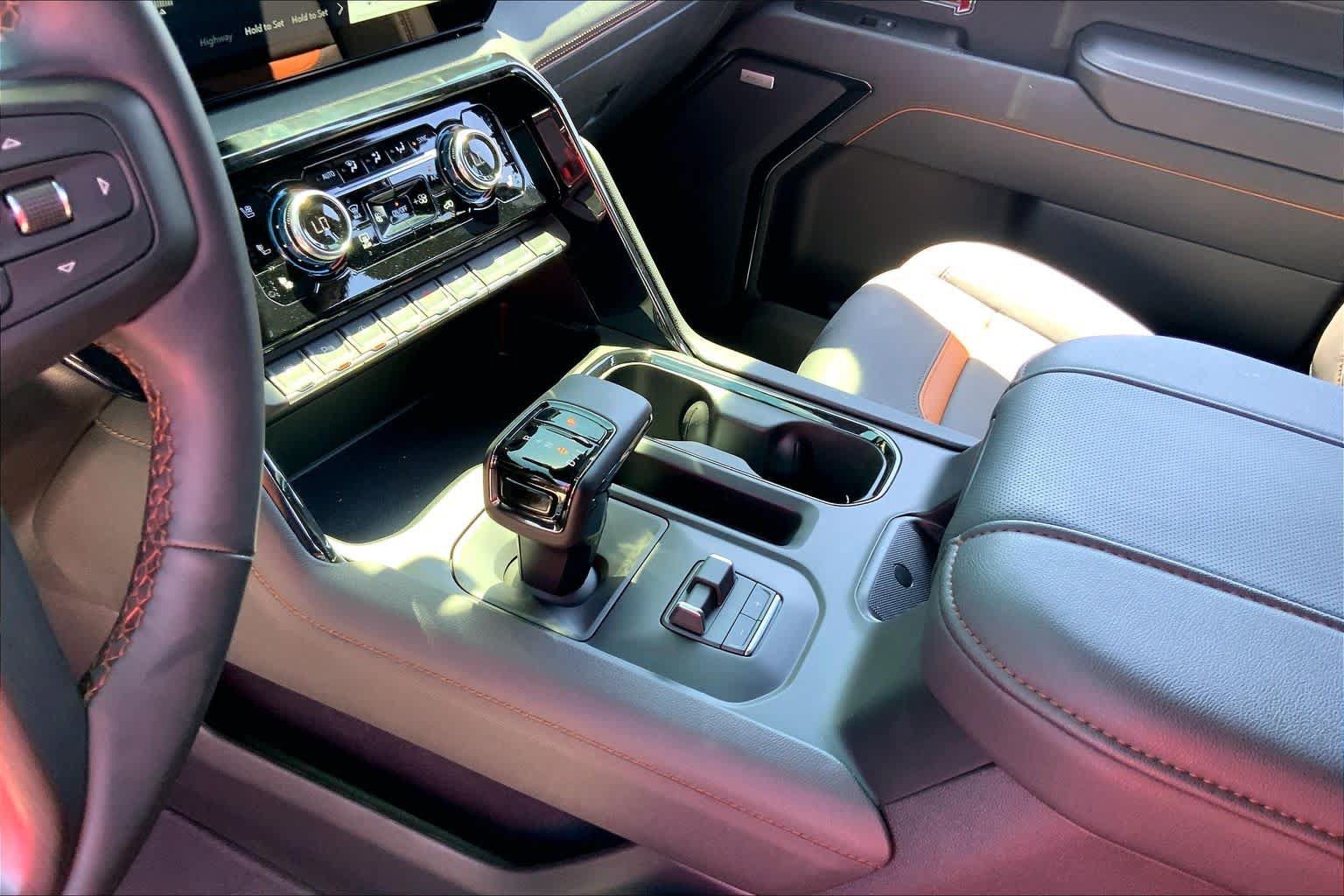 Used 2026 GMC Sierra 1500 AT4 w/ AT4 Premium Package AWD/4WD image 17