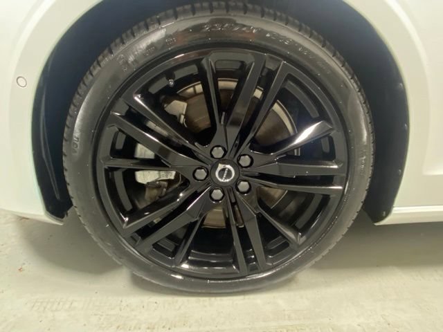 Used 2025 Volvo S60 T8 Ultra AWD/4WD image 5