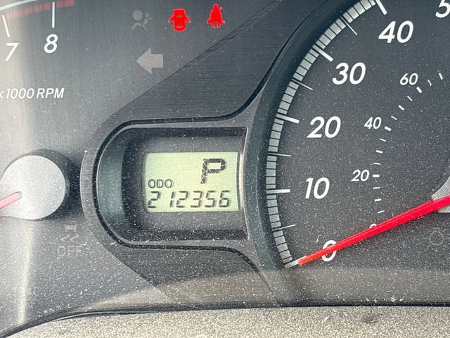 Used 2012 Toyota Sienna LE FWD image 19