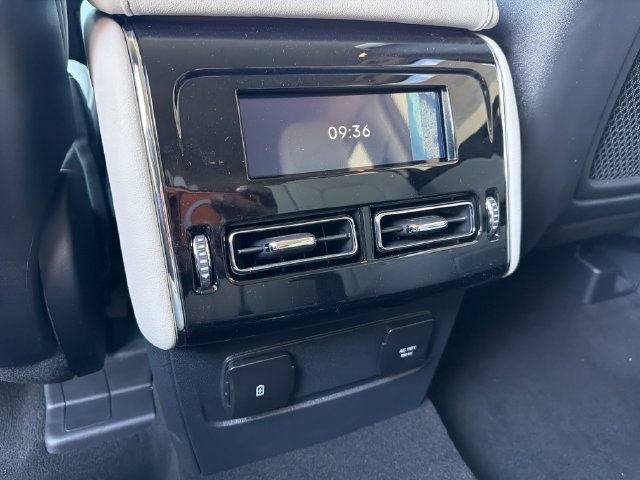 New 2026 Lincoln Aviator AWD w/ Jet Appearance Package image 17