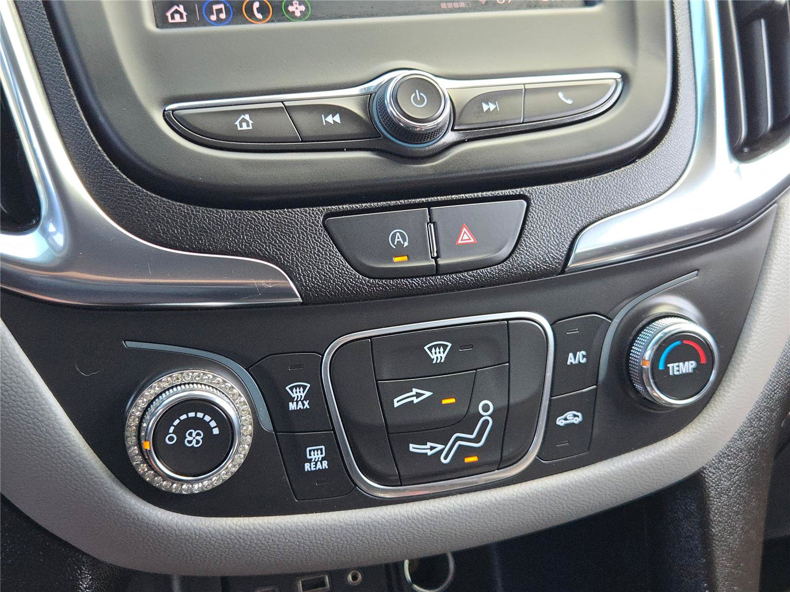 Used 2024 Chevrolet Equinox LS w/ LS Convenience Package FWD image 30