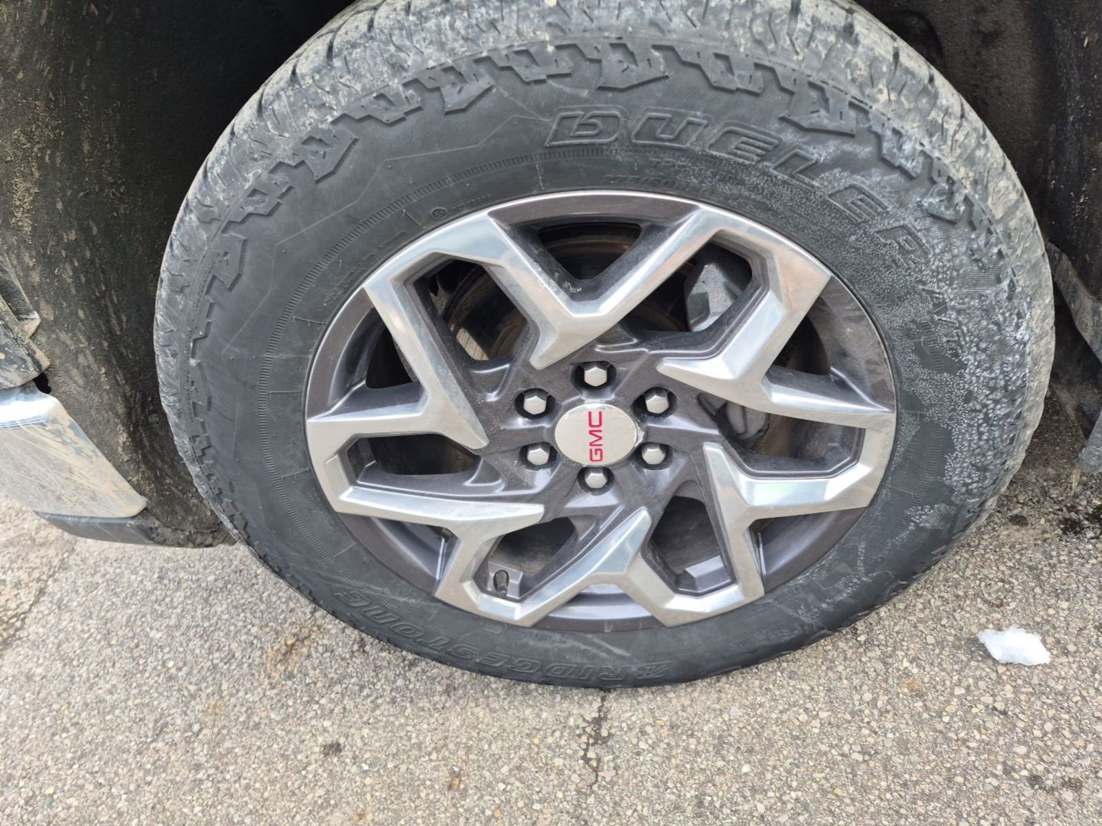 Used 2022 GMC Sierra 1500 SLT AWD/4WD image 16