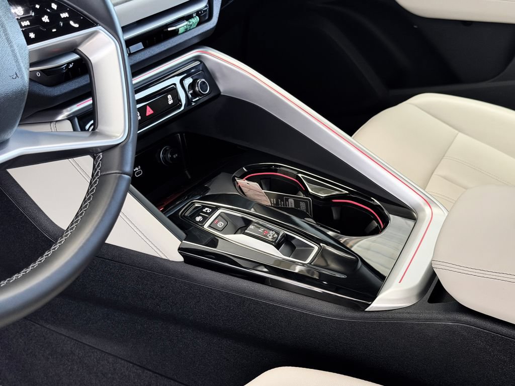 Certified 2025 Audi Q5 Premium w/ Convenience Package AWD/4WD image 20