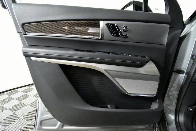 New 2026 Cadillac Vistiq Sport image 22