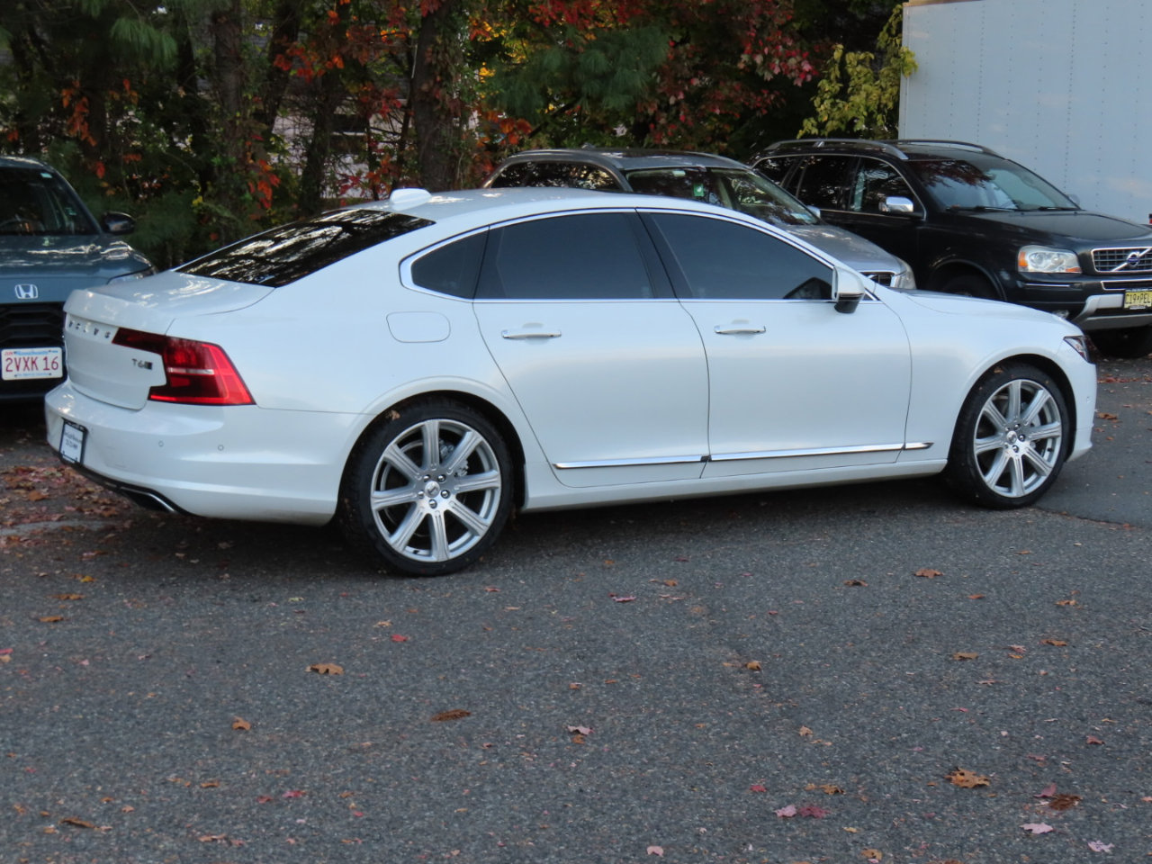 Used 2017 Volvo S90 T6 Inscription w/ Vision Package image 6