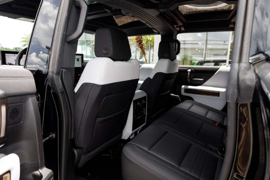Used 2025 GMC Hummer EV 2X AWD/4WD image 21