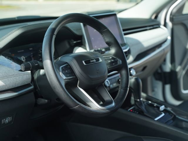 Used 2022 Jeep Compass Latitude image 27