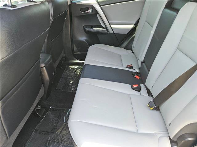 Used 2018 Toyota RAV4 Platinum FWD image 22