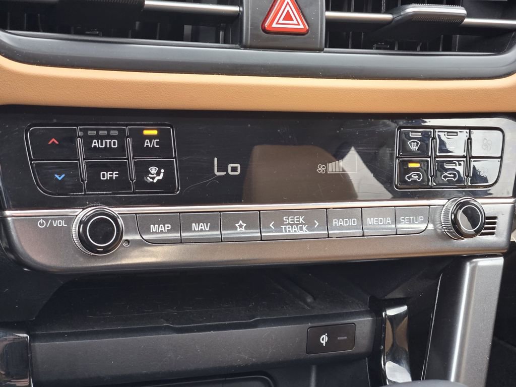 Used 2024 Kia Seltos EX image 27