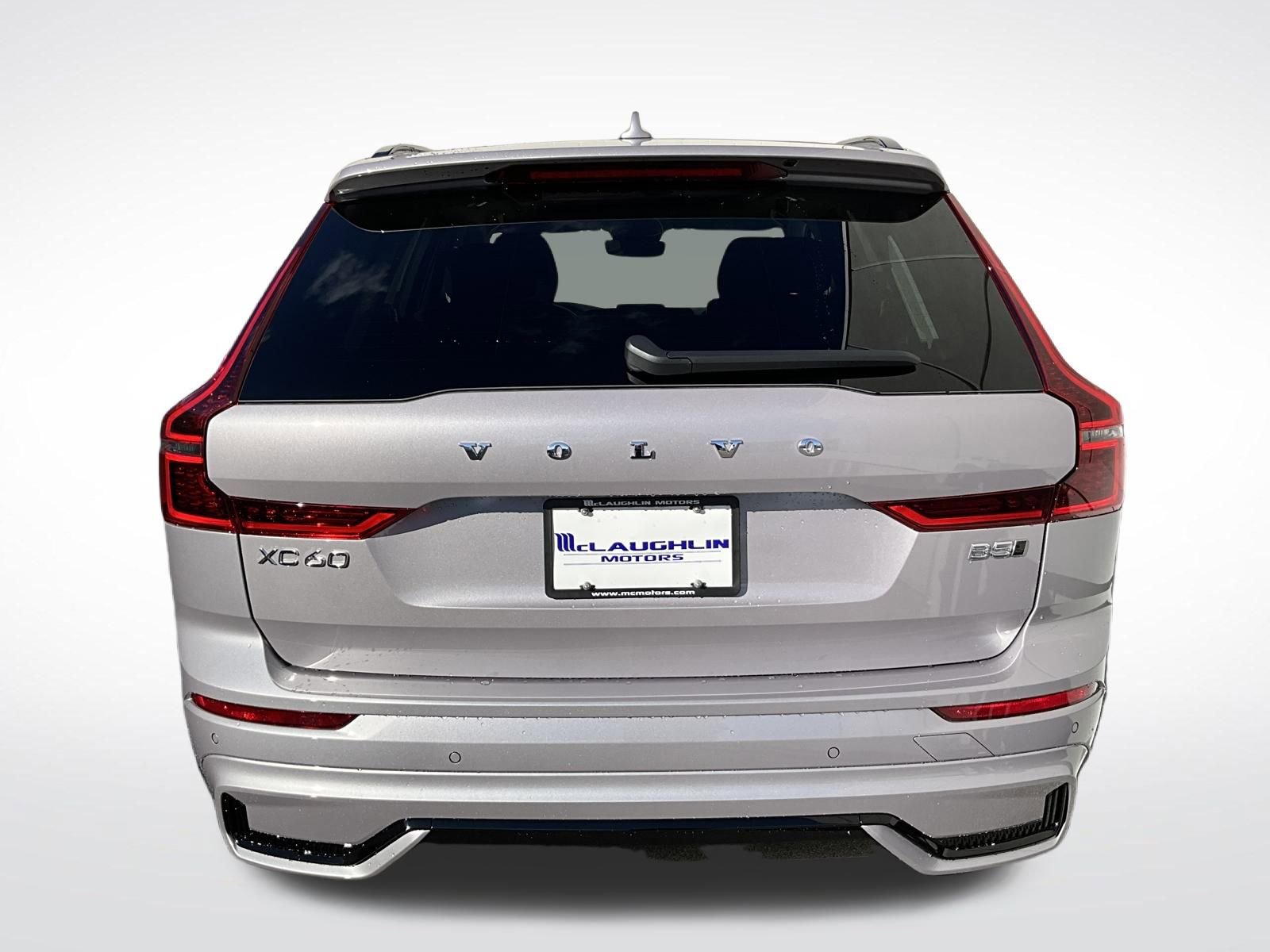 New 2026 Volvo XC60 B5 Plus w/ Climate Package image 4