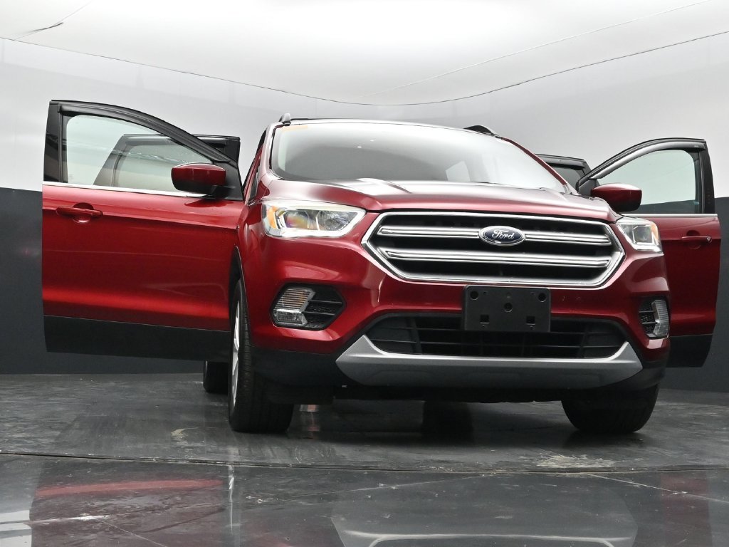 Used 2017 Ford Escape SE w/ Equipment Group 201A AWD/4WD image 37