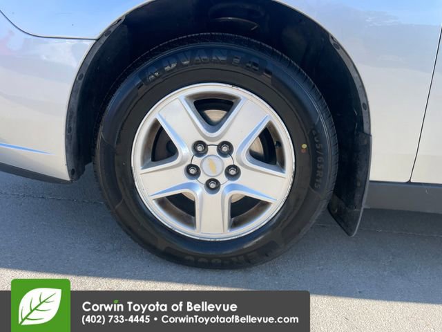 Used 2005 Chevrolet Malibu LS w/ Preferred Equipment Group FWD image 25