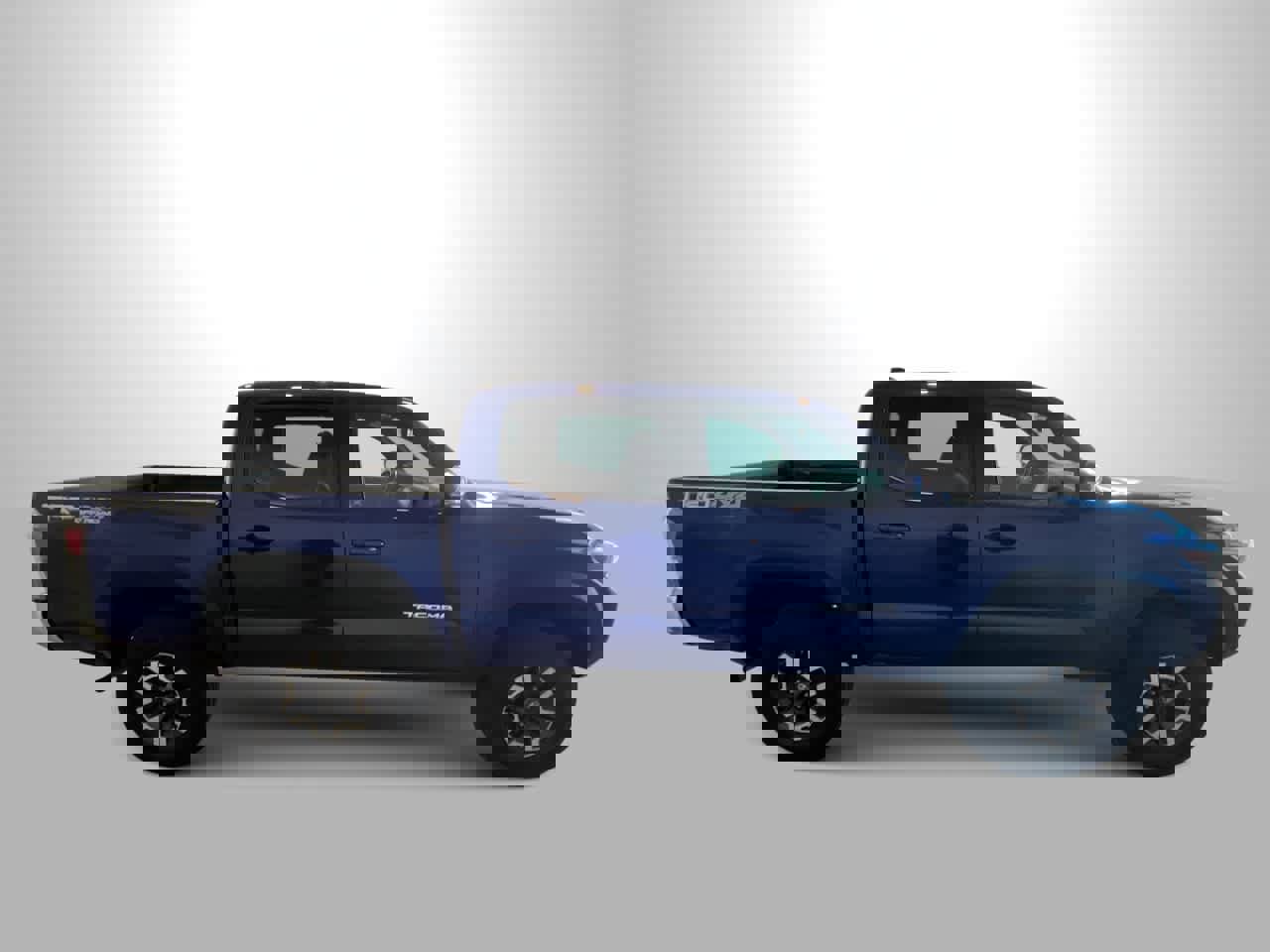 Used 2023 Toyota Tacoma TRD Off-Road image 9