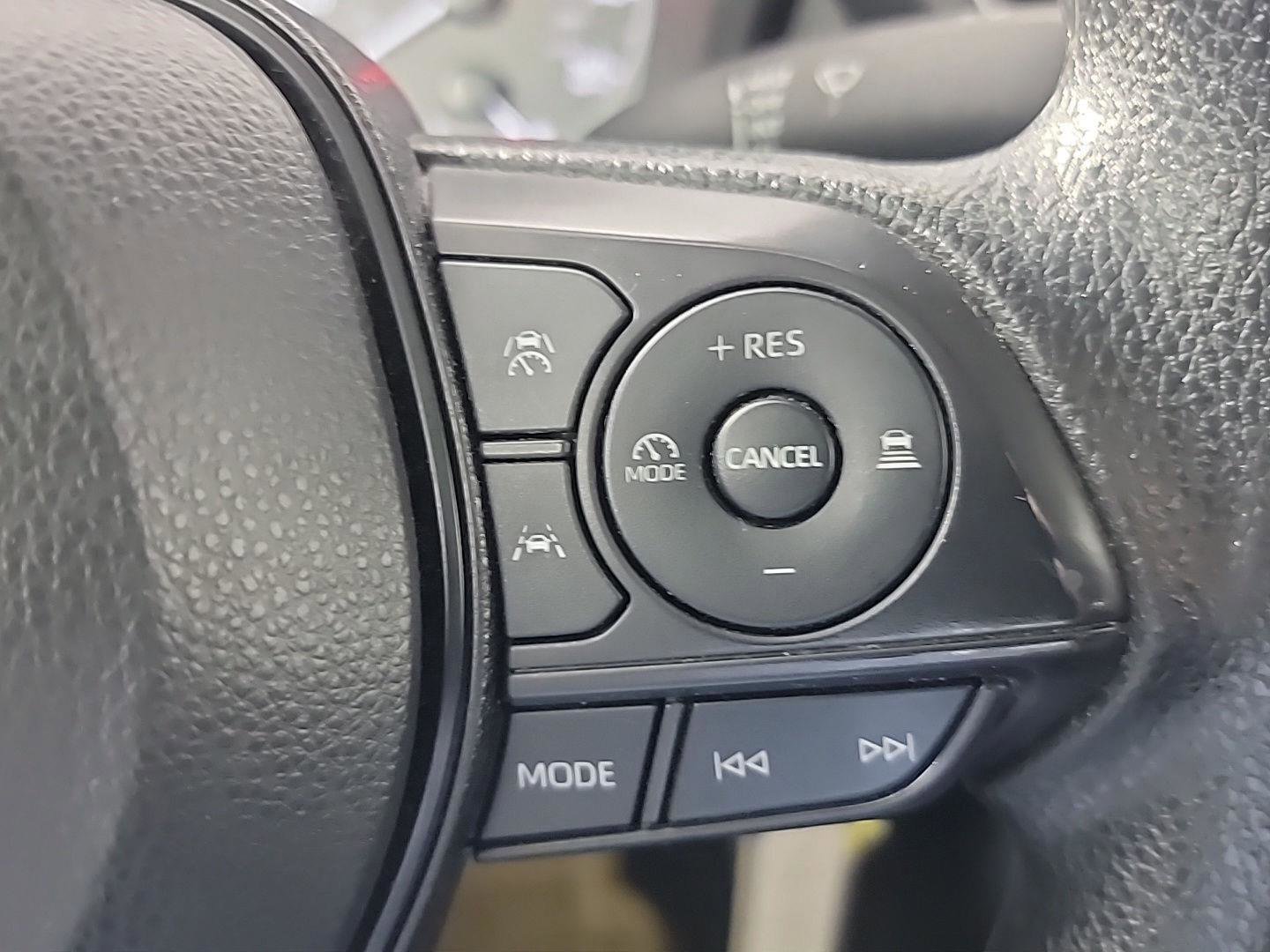 Used 2023 Toyota Corolla LE image 25