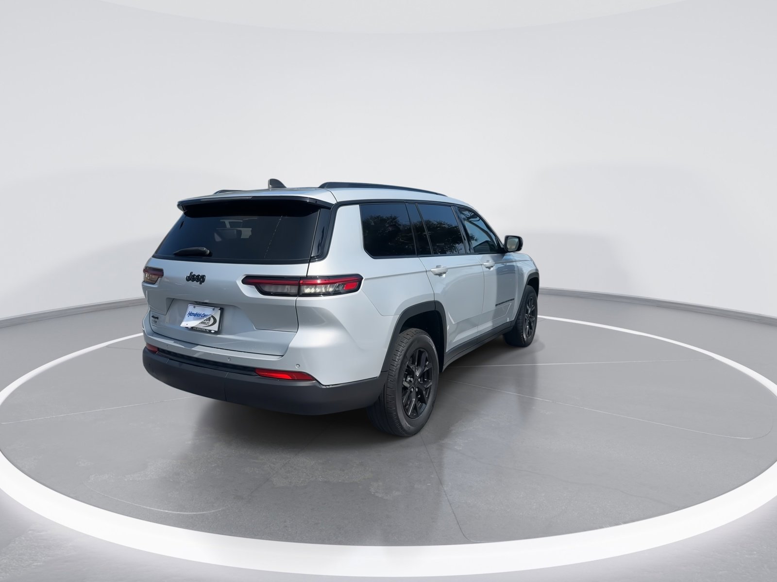 Used 2024 Jeep Grand Cherokee L Laredo AWD/4WD image 9