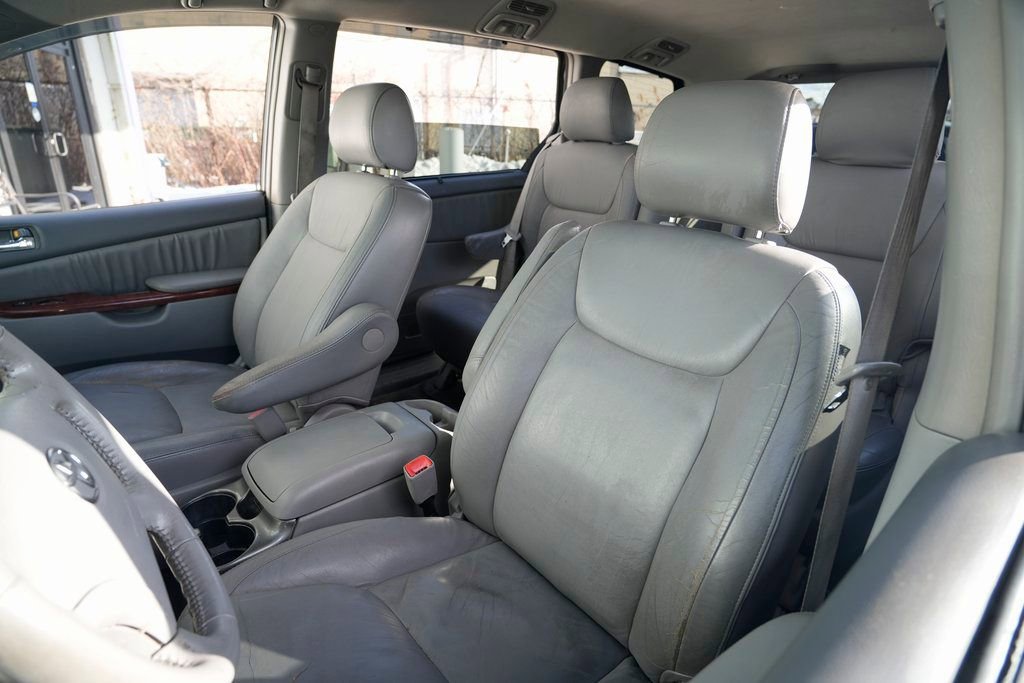 Used 2005 Toyota Sienna XLE image 27
