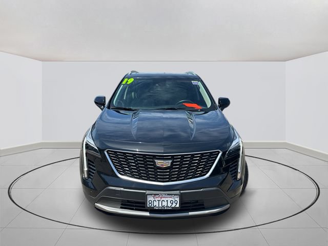 Used 2019 Cadillac XT4 Premium Luxury FWD image 2