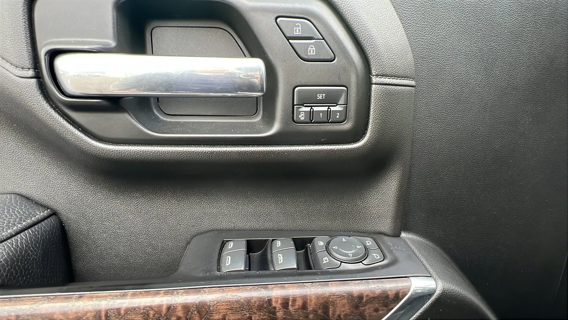 Used 2019 GMC Sierra 1500 Denali AWD/4WD image 16