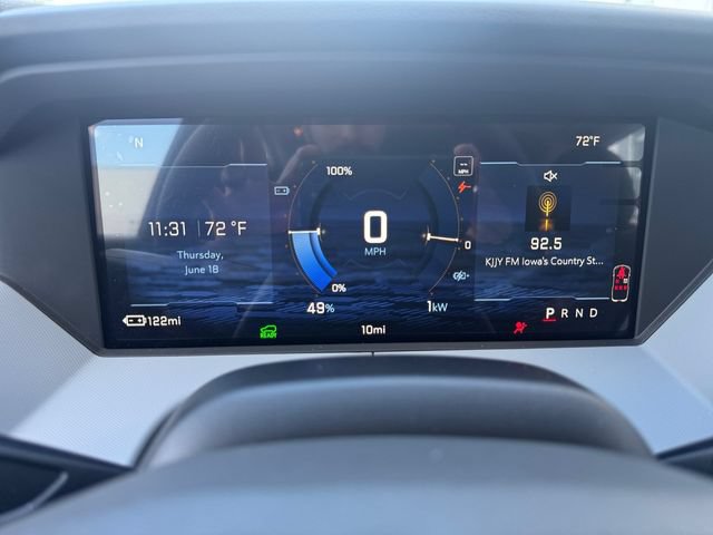 Used 2027 Chevrolet Bolt RS w/ Technology Package FWD image 23
