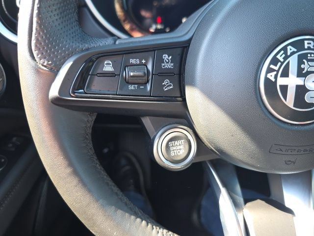 Used 2024 Alfa Romeo Stelvio Ti AWD/4WD image 21