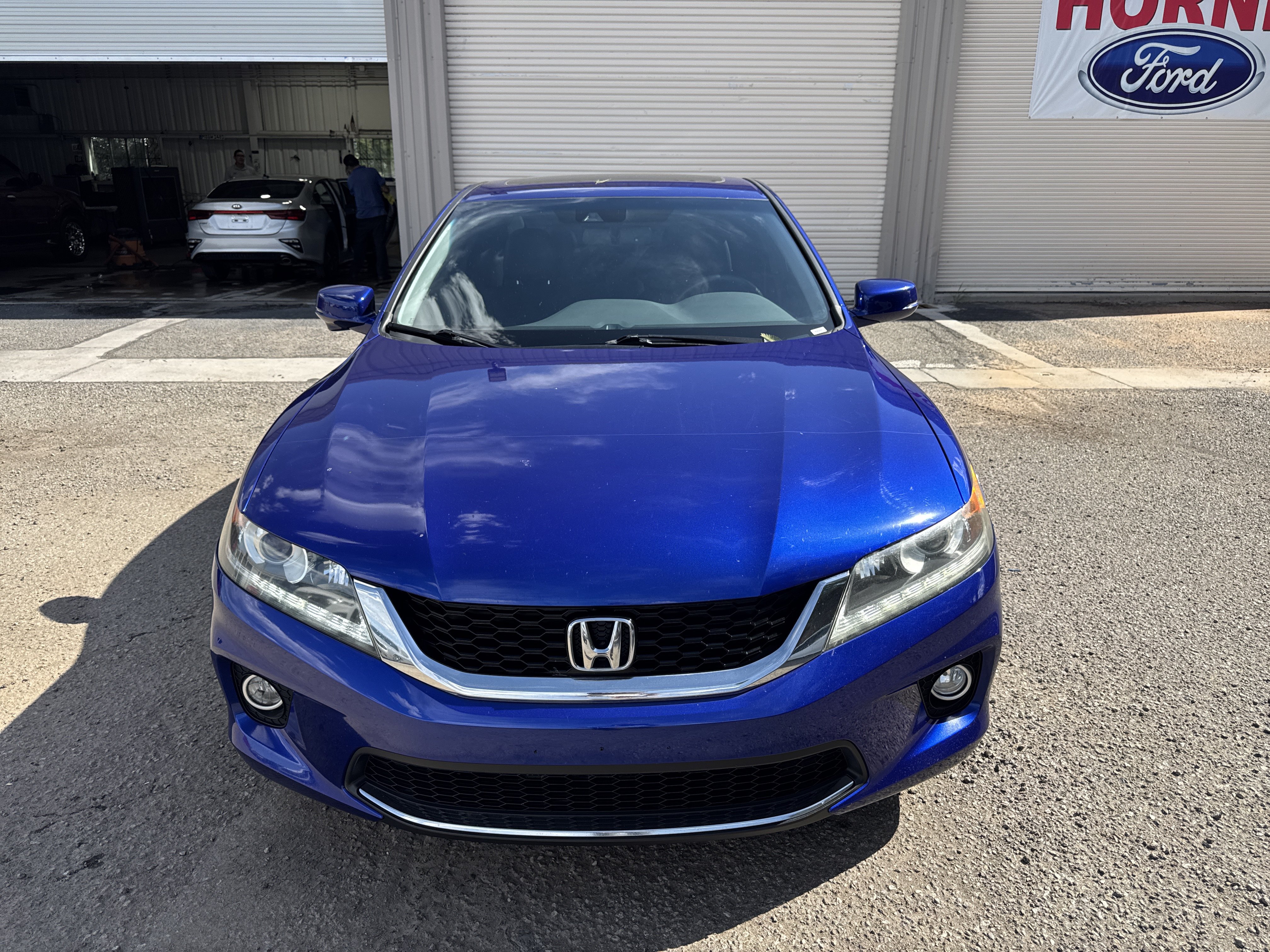Used 2015 Honda Accord EX-L image 2