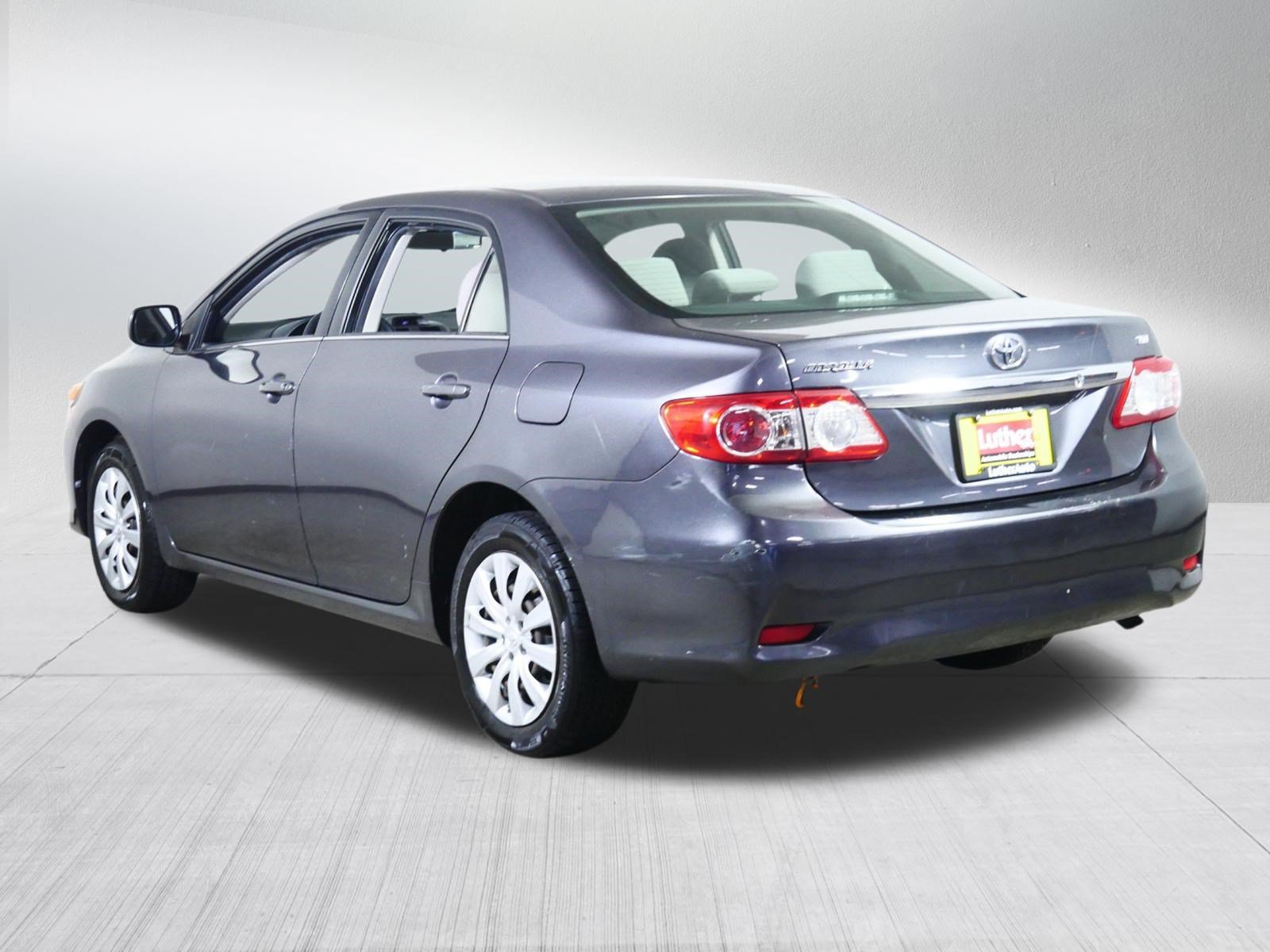Used 2013 Toyota Corolla LE FWD image 5