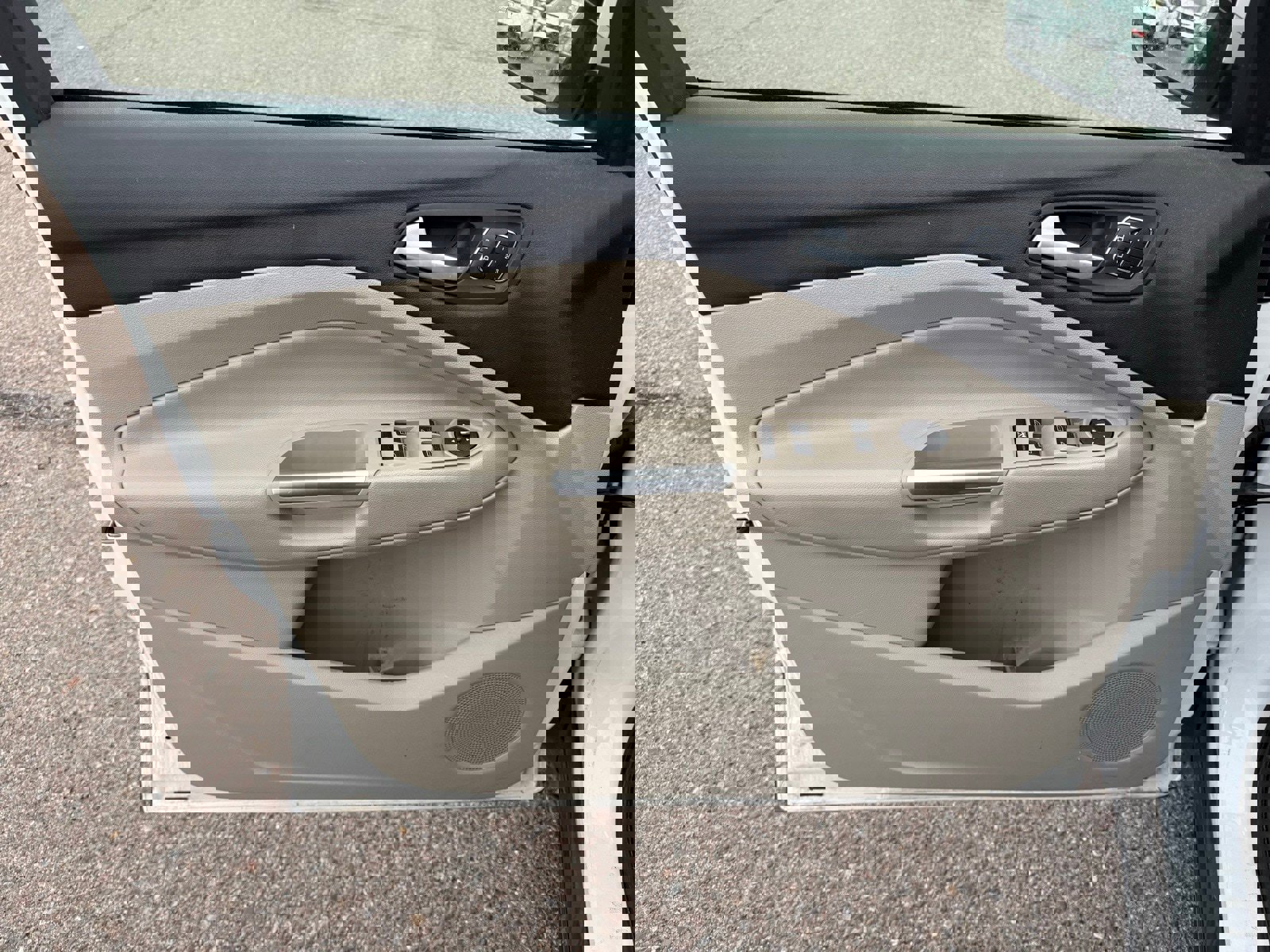 Used 2015 Ford Escape Titanium image 15