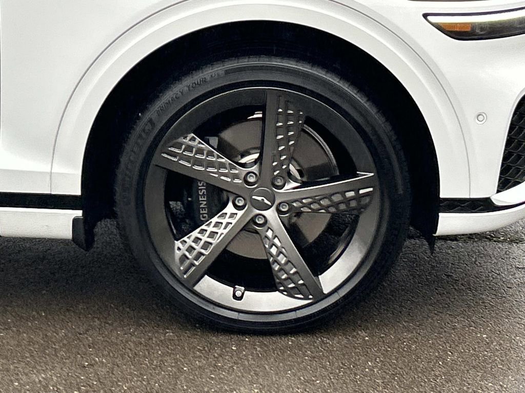 Used 2025 Genesis GV70 3.5T Sport w/ Sport Advanced Package image 9