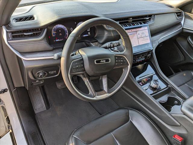 Used 2024 Jeep Grand Cherokee Limited image 10