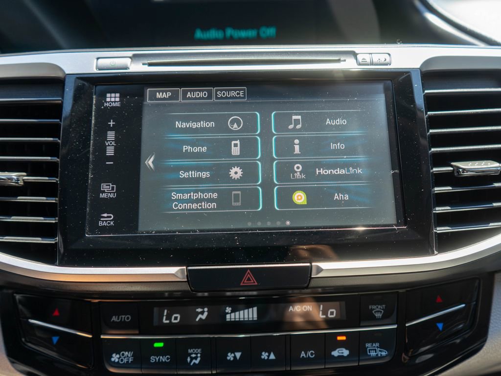 Used 2016 Honda Accord Touring image 25