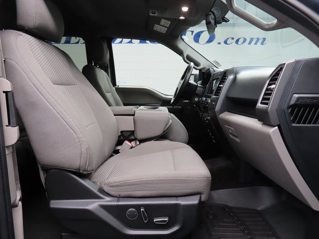 Used 2017 Ford F150 XLT w/ Equipment Group 302A Luxury image 29
