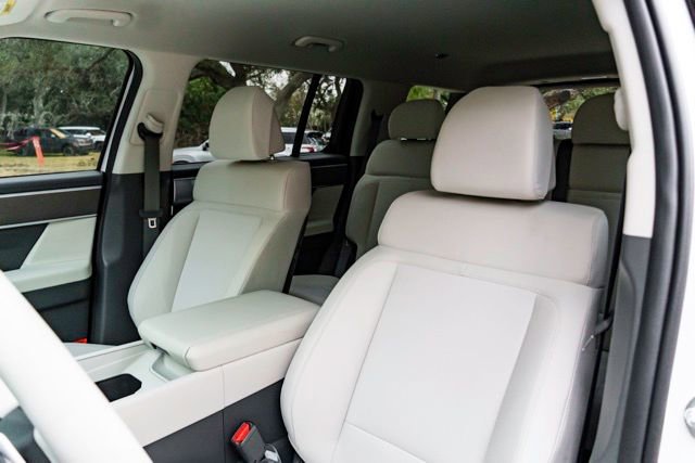 New 2026 Hyundai Santa Fe SE image 9