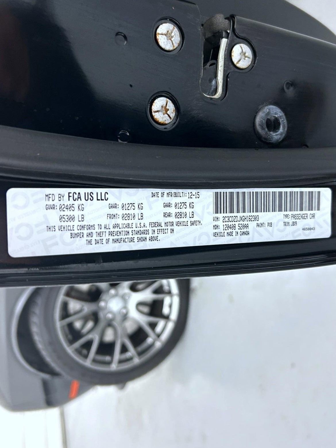 Used 2016 Dodge Challenger SRT w/ Technology Group image 23