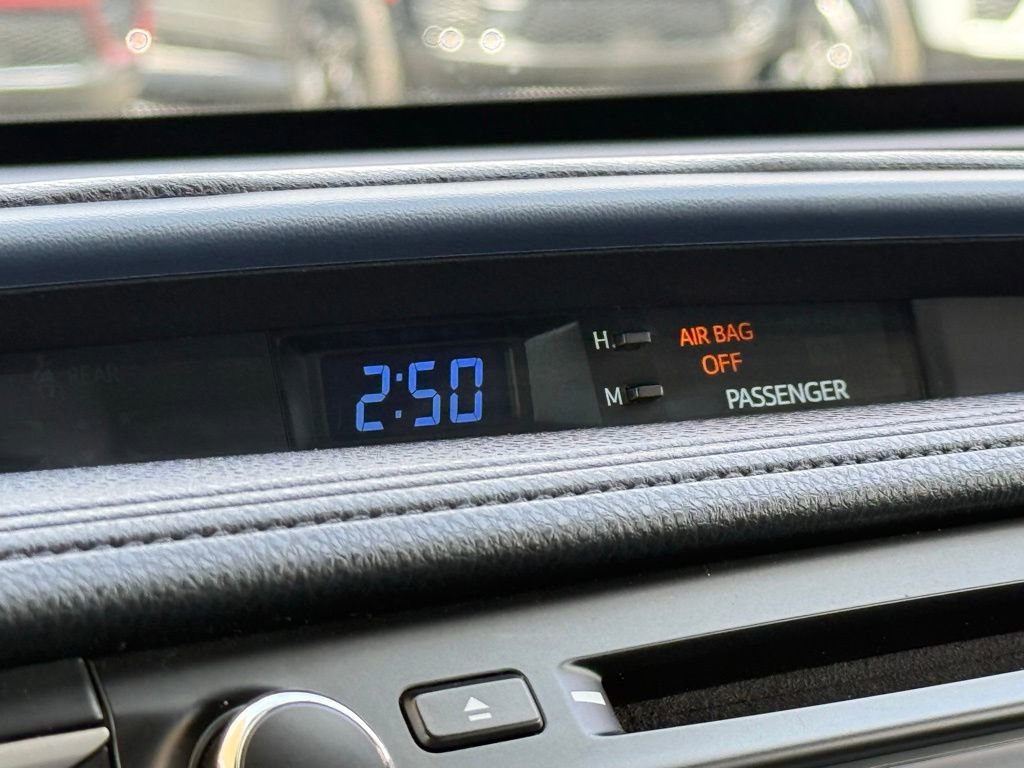 Used 2018 Toyota Highlander XLE image 24