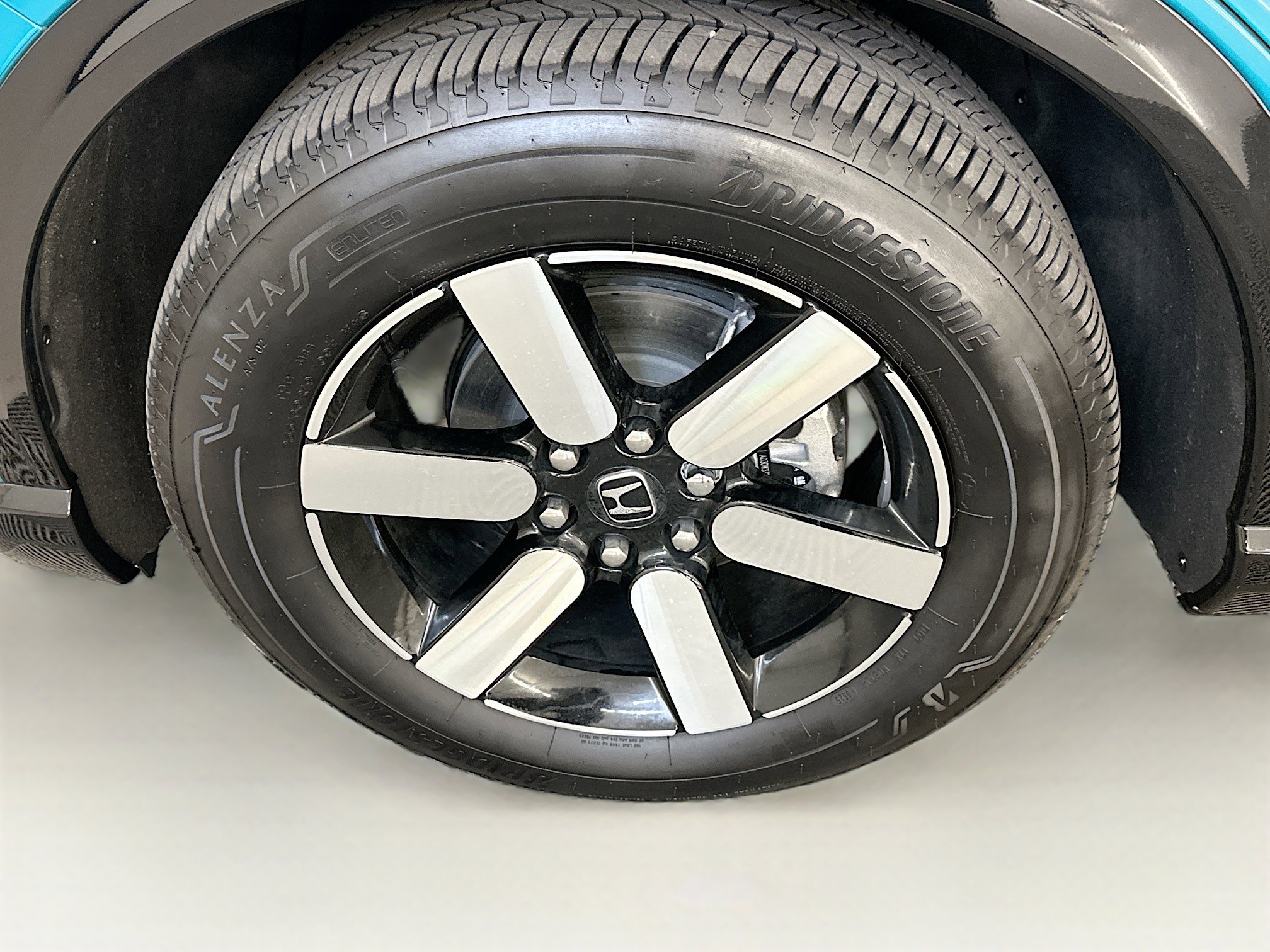 Used 2025 Honda Prologue Touring image 11