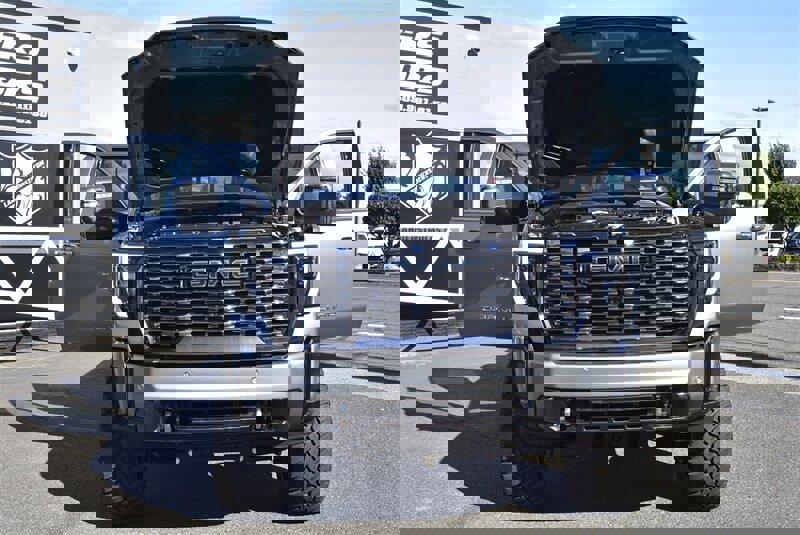 Used 2024 GMC Sierra 3500 Denali Ultimate image 38