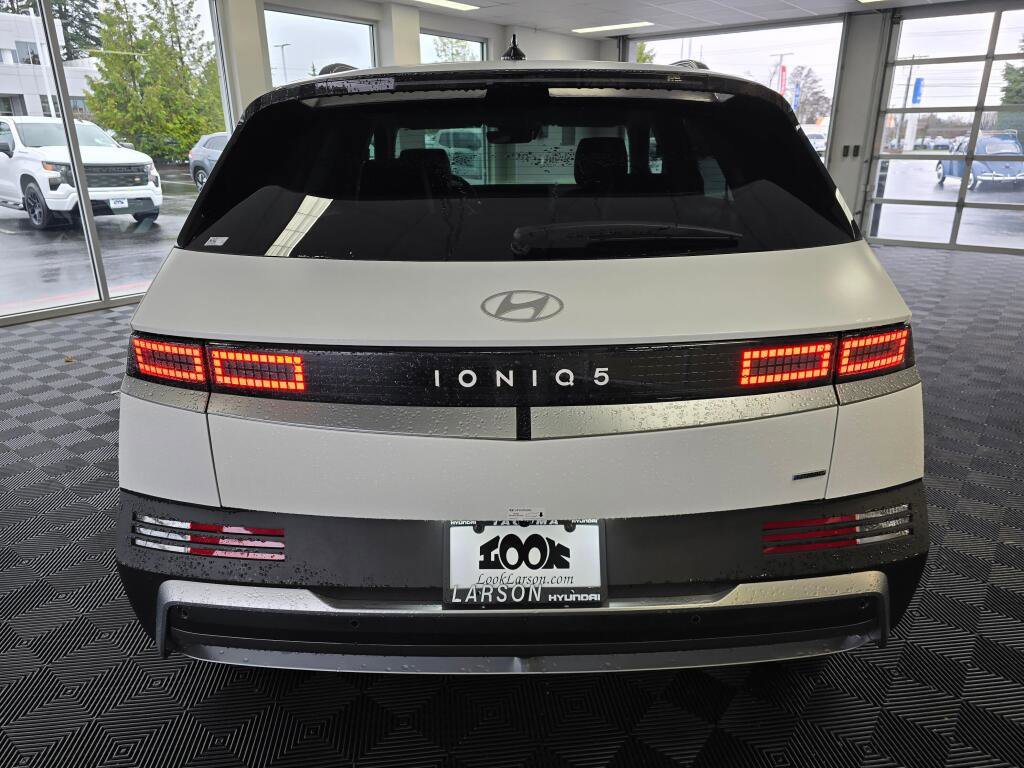 New 2025 Hyundai Ioniq 5 SEL image 5
