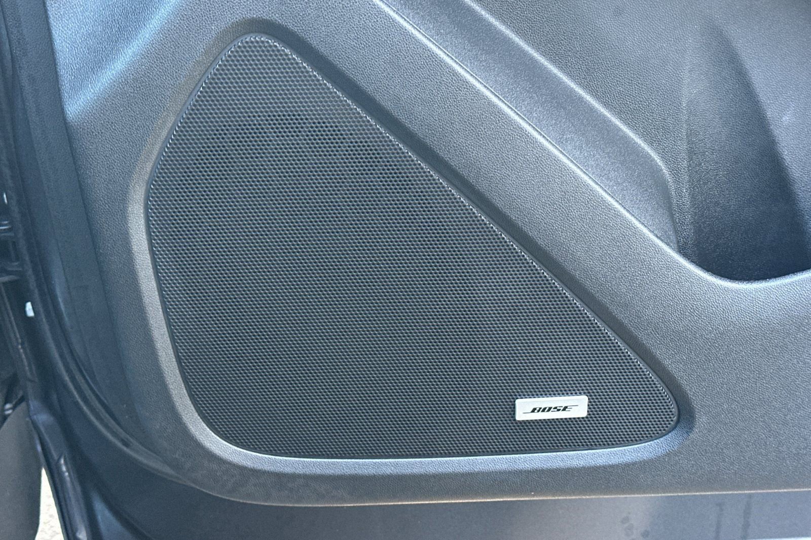 Used 2022 Chevrolet Equinox Premier image 23