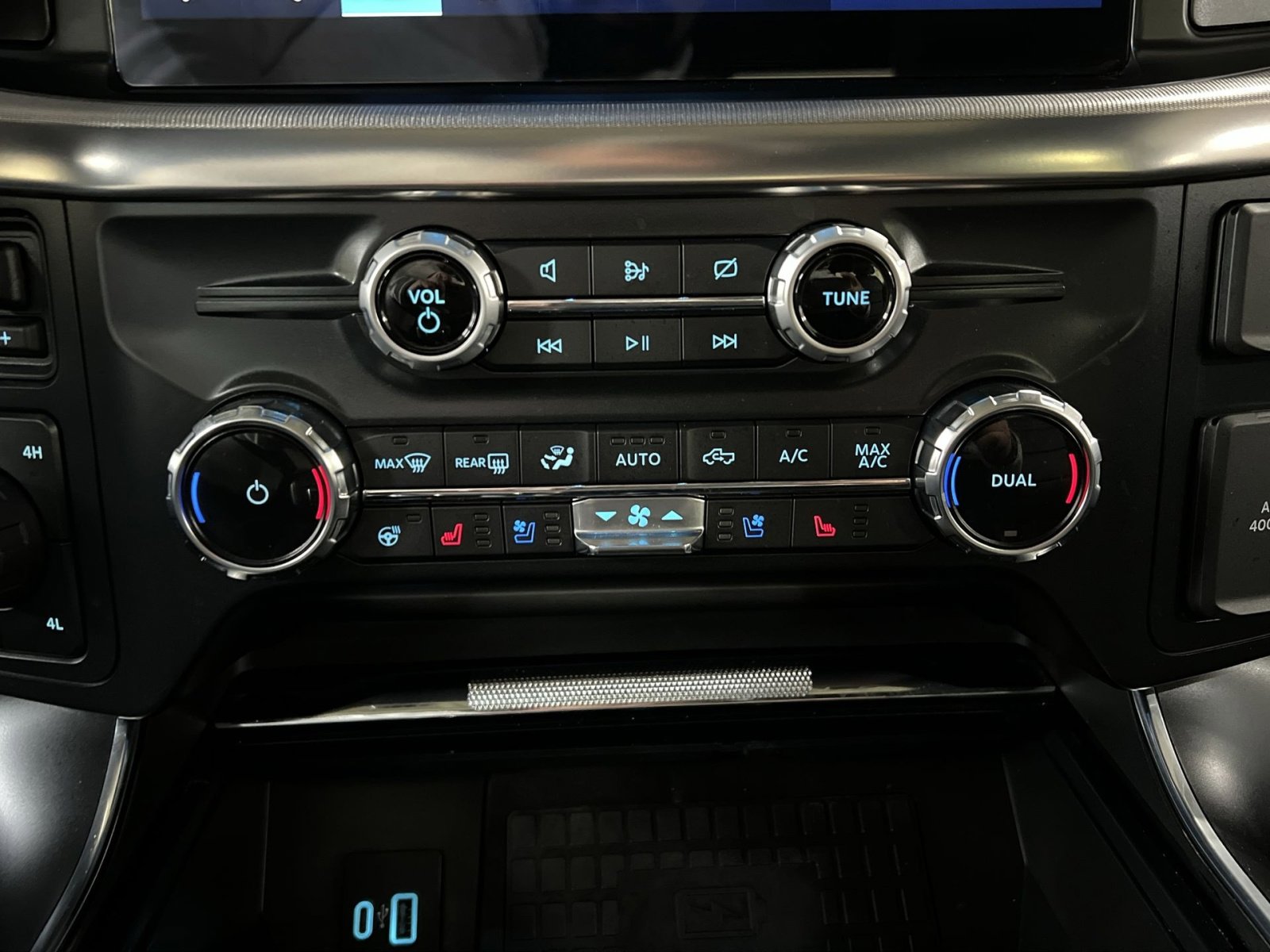 Used 2022 Ford F150 Raptor w/ Equipment Group 801A High image 21