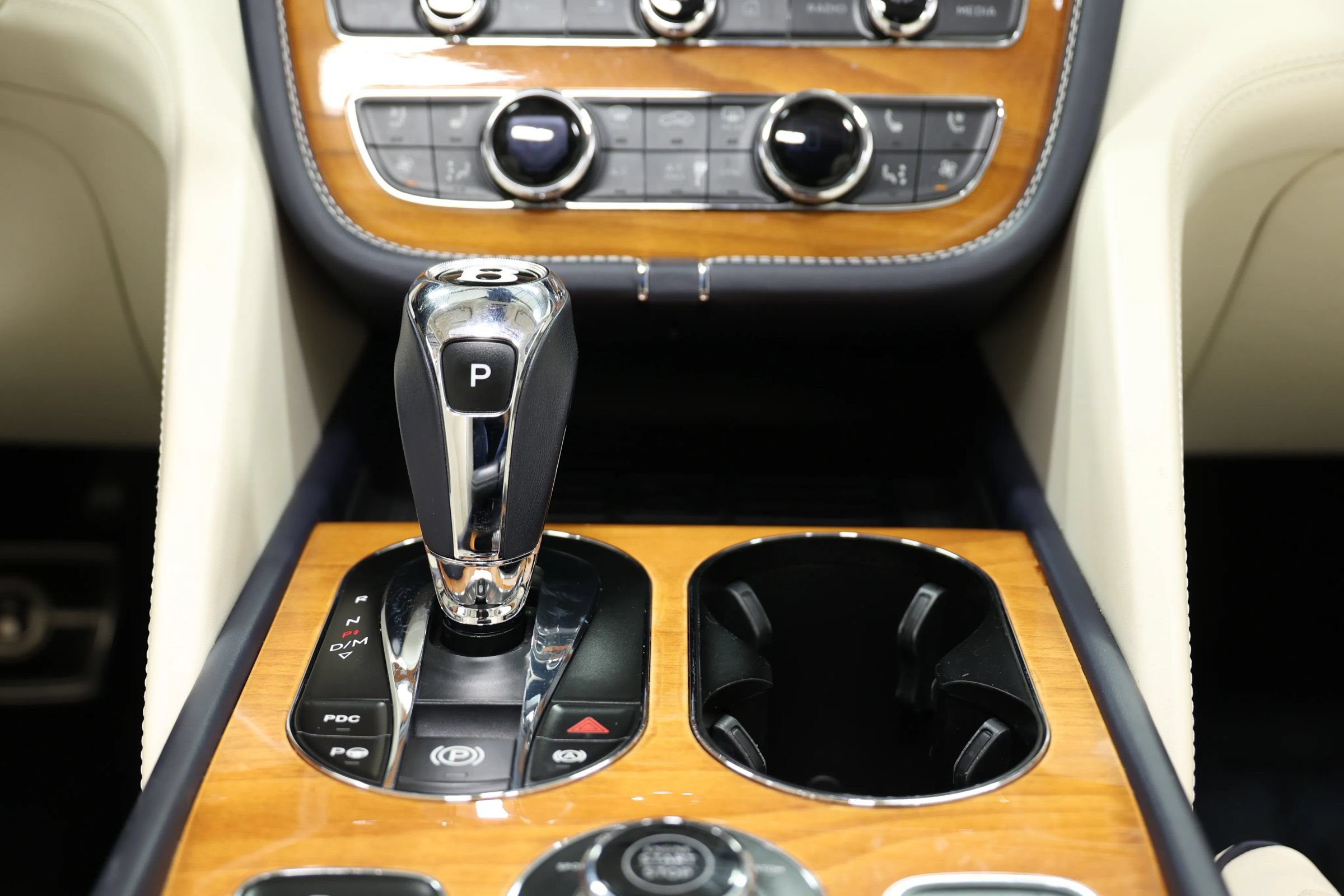 Used 2021 Bentley Bentayga w/ First Edition Specification AWD/4WD image 45