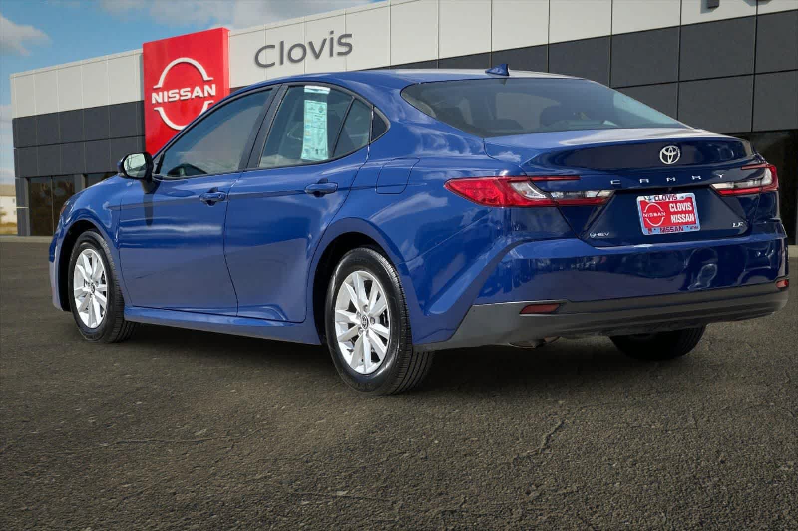 Used 2025 Toyota Camry LE FWD image 7