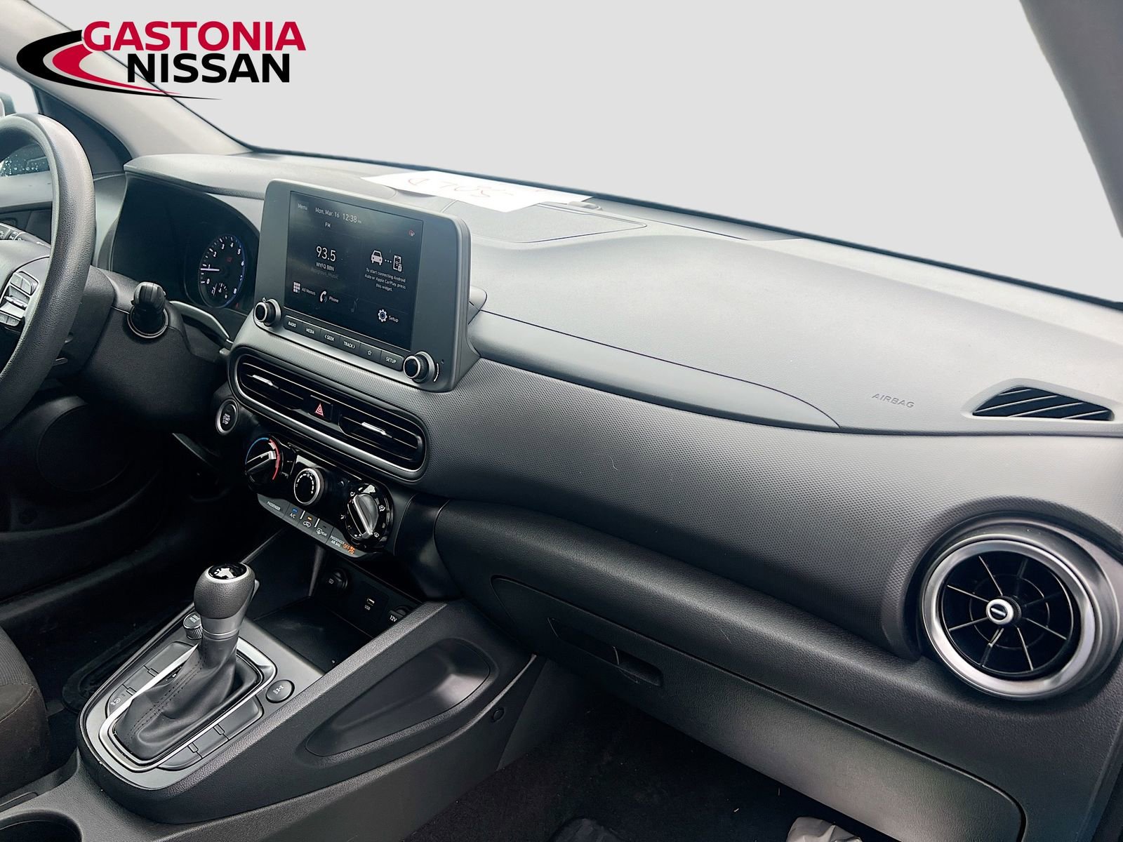 Used 2023 Hyundai Kona SEL image 36