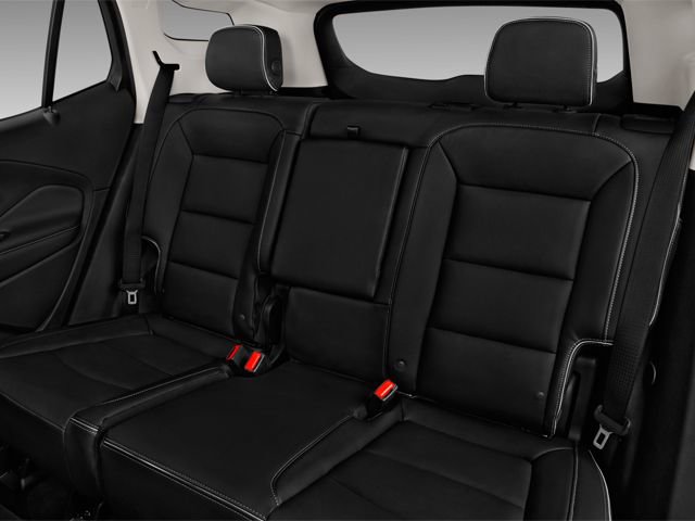 Used 2023 GMC Terrain Denali image 11