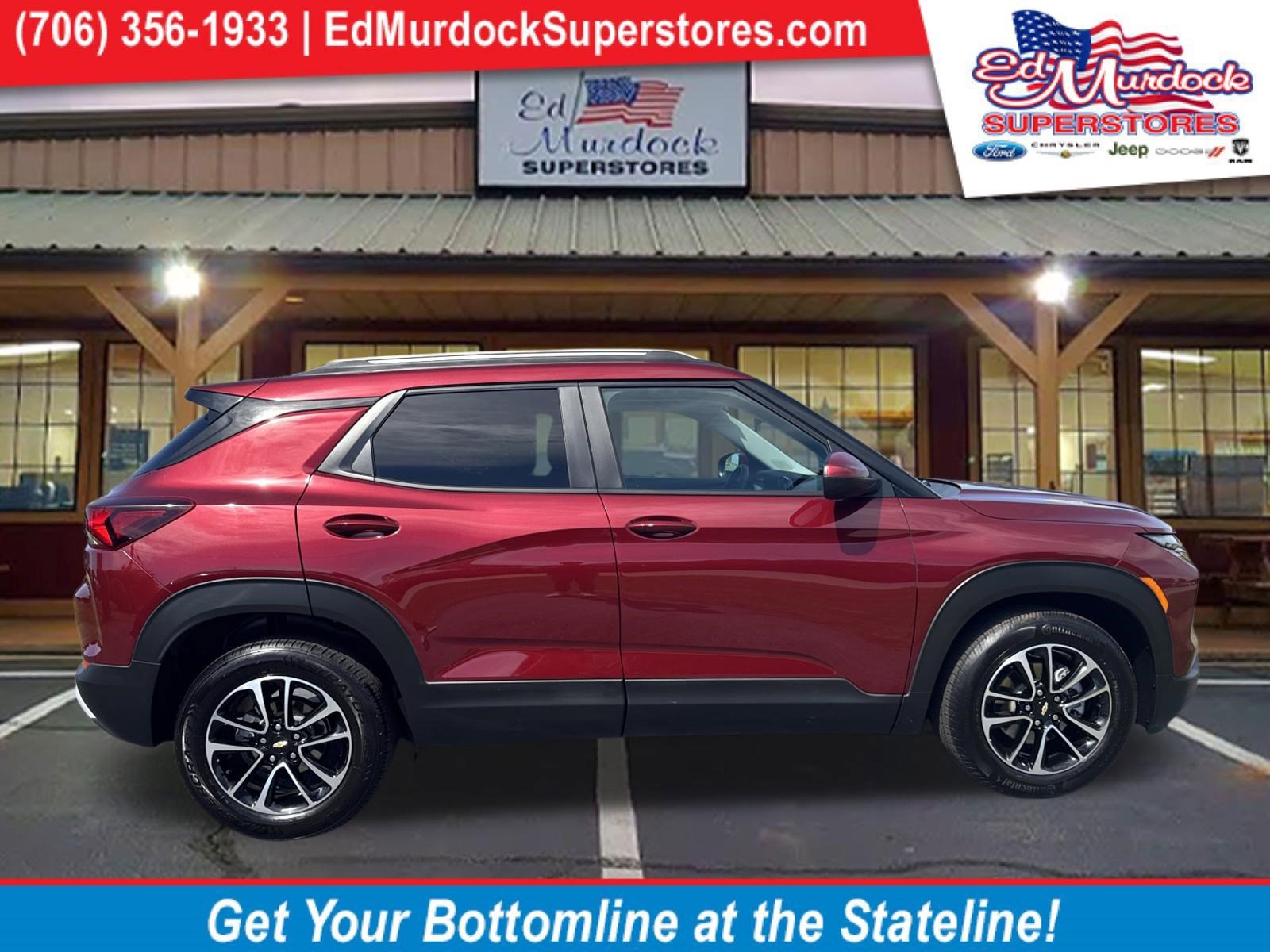 Used 2025 Chevrolet TrailBlazer LT FWD image 1