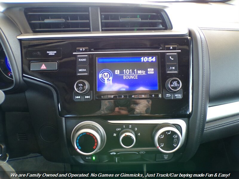 Used 2019 Honda Fit LX image 34