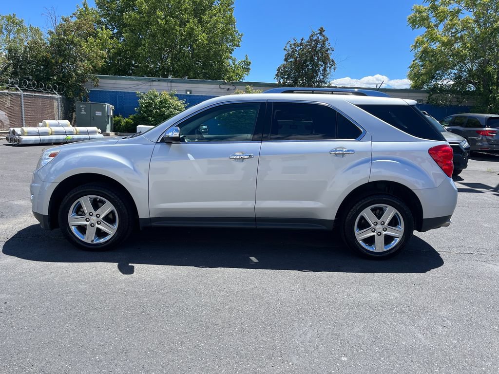 Used 2015 Chevrolet Equinox LTZ AWD/4WD image 2