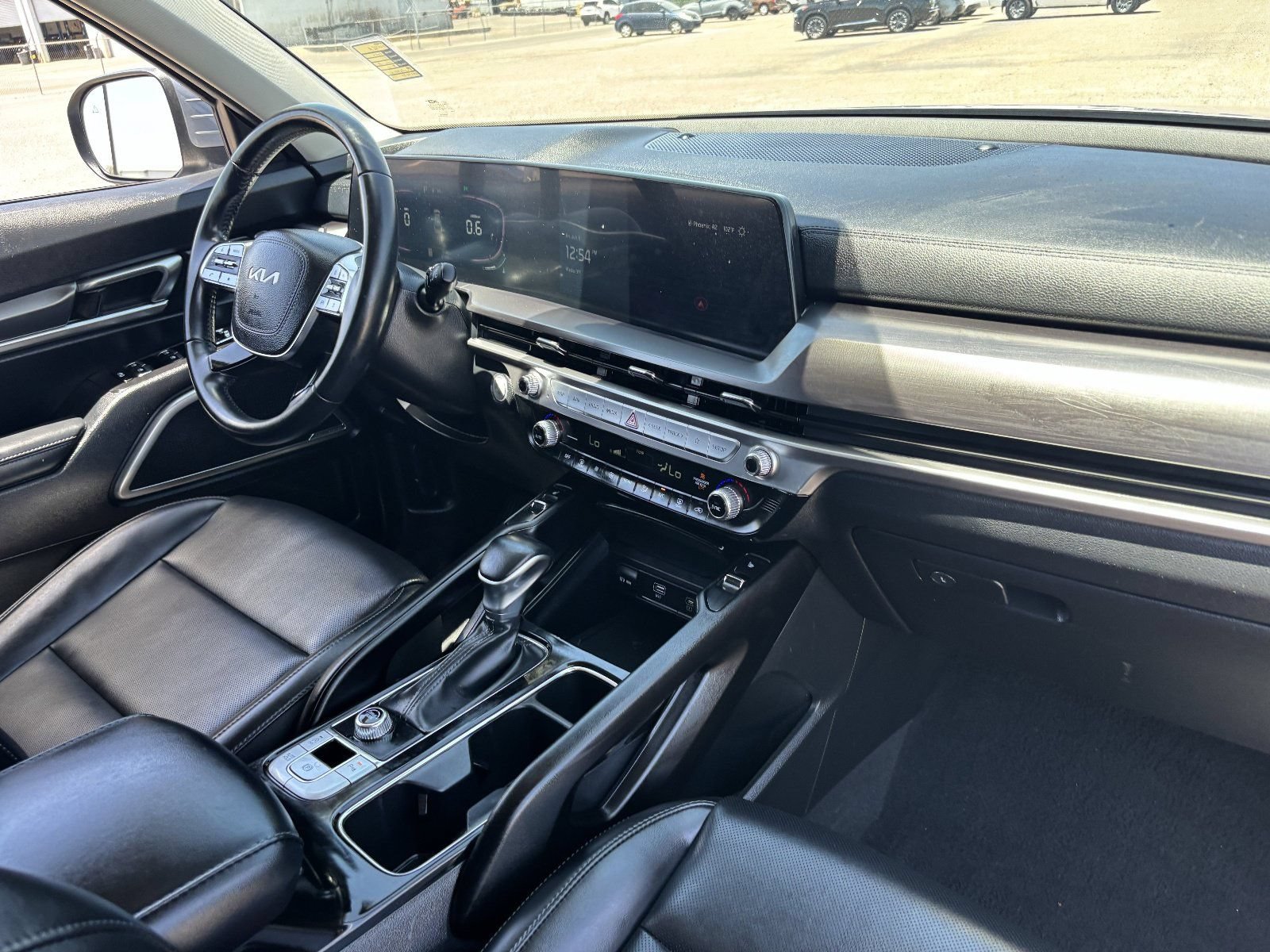 Used 2024 Kia Telluride S w/ S Sunroof Package FWD image 11