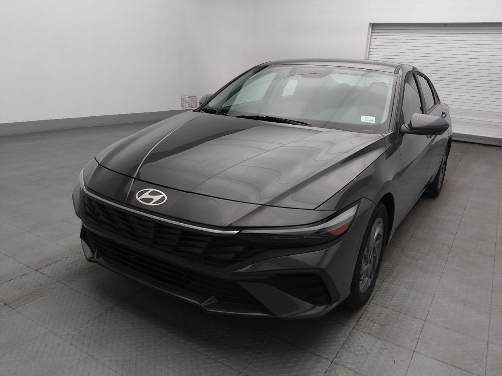 Used 2025 Hyundai Elantra Hybrid FWD image 15