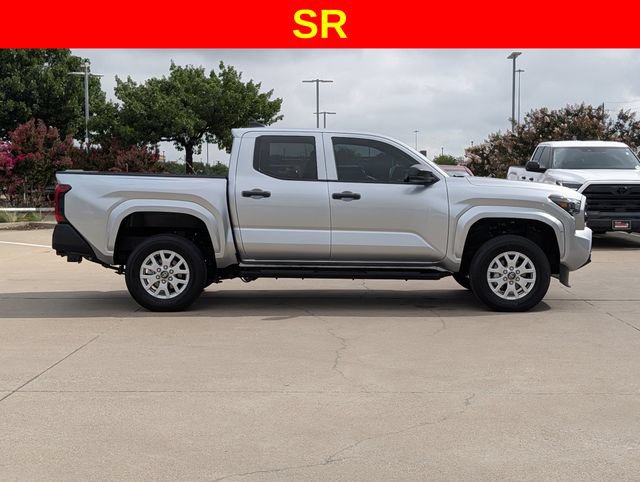 Used 2025 Toyota Tacoma SR AWD/4WD image 4